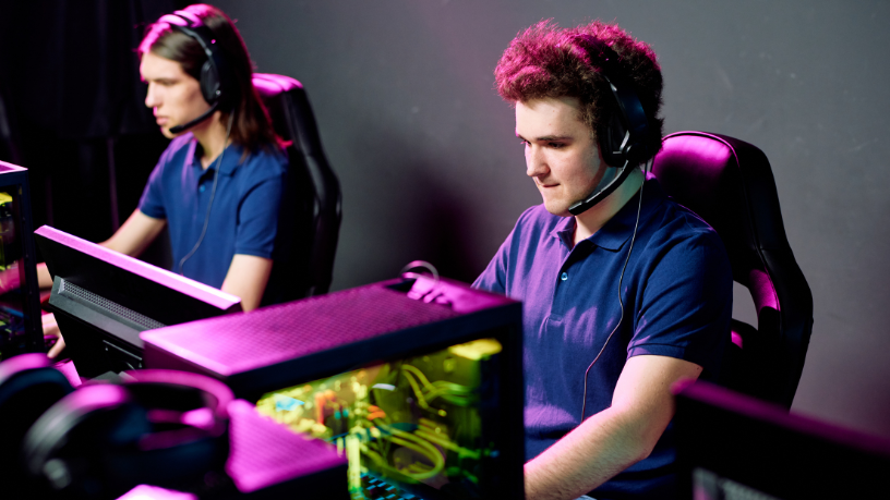 Jogos digitais como ferramentas educacionais: Sérgio Bento De Araújo revela o poder dos e-sports na formação de equipes e pensamento estratégico.