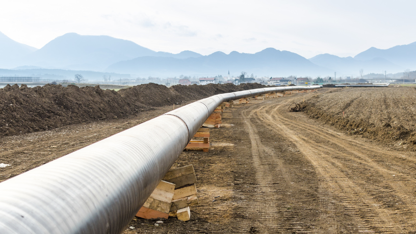 Com respaldo político nos EUA, o oleoduto da Linha 5 ganha força e recoloca Sarnia no centro do mapa energético, destaca Paulo Roberto Gomes Fernandes.