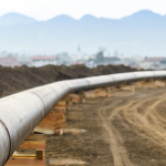 O apoio político nos Estados Unidos elevou as expectativas sobre o oleoduto da Linha 5 e reposicionou Sarnia como polo estratégico, analisa Paulo Roberto Gomes Fernandes.